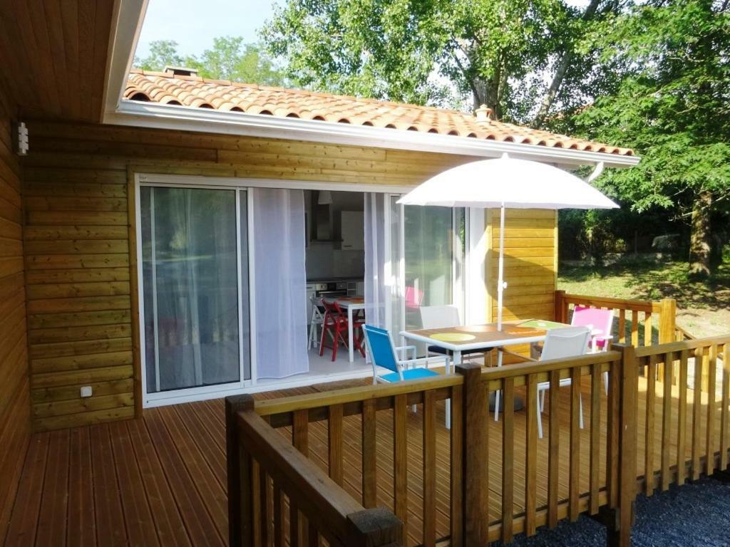 Chalet " Cote Lac " Касте Екстер'єр фото