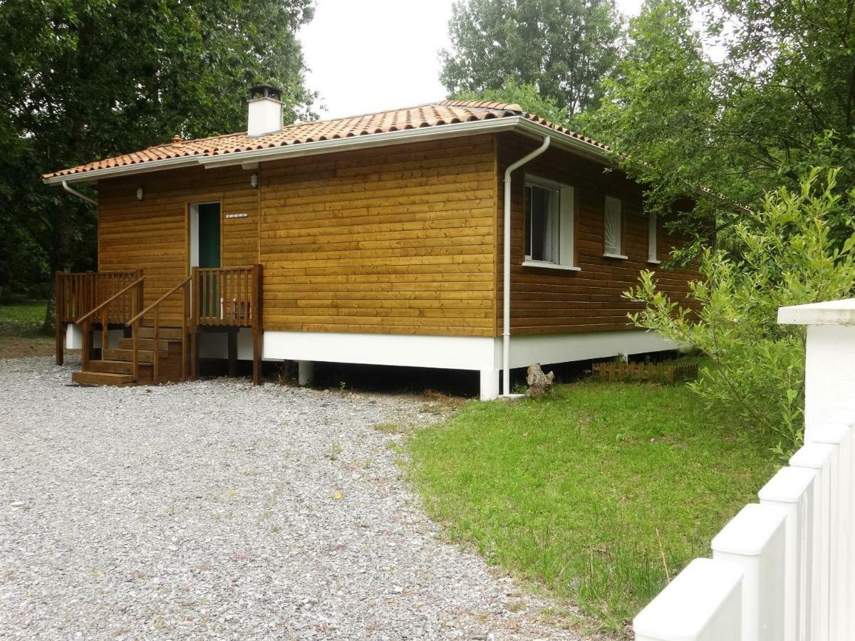 Chalet " Cote Lac " Касте Екстер'єр фото